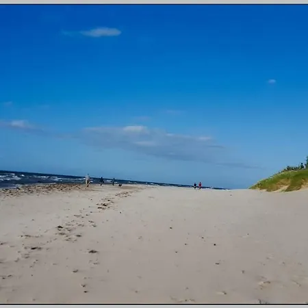 Ddr Bungalow Direkt Am Strand Auf Rügen * Dranske